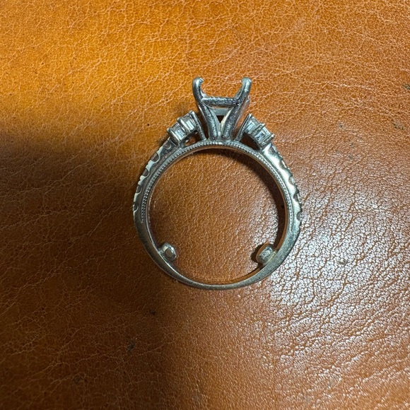 Helzberg 14kw white gold setting - Picture 10 of 13